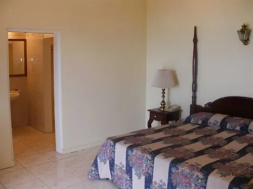 Grandiosa Hotel Montego Bay 2*,