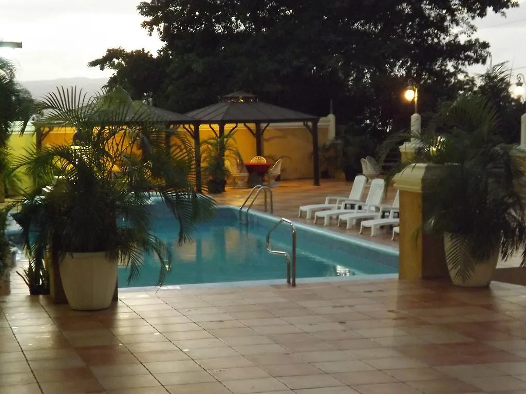 Grandiosa Hotel contacts